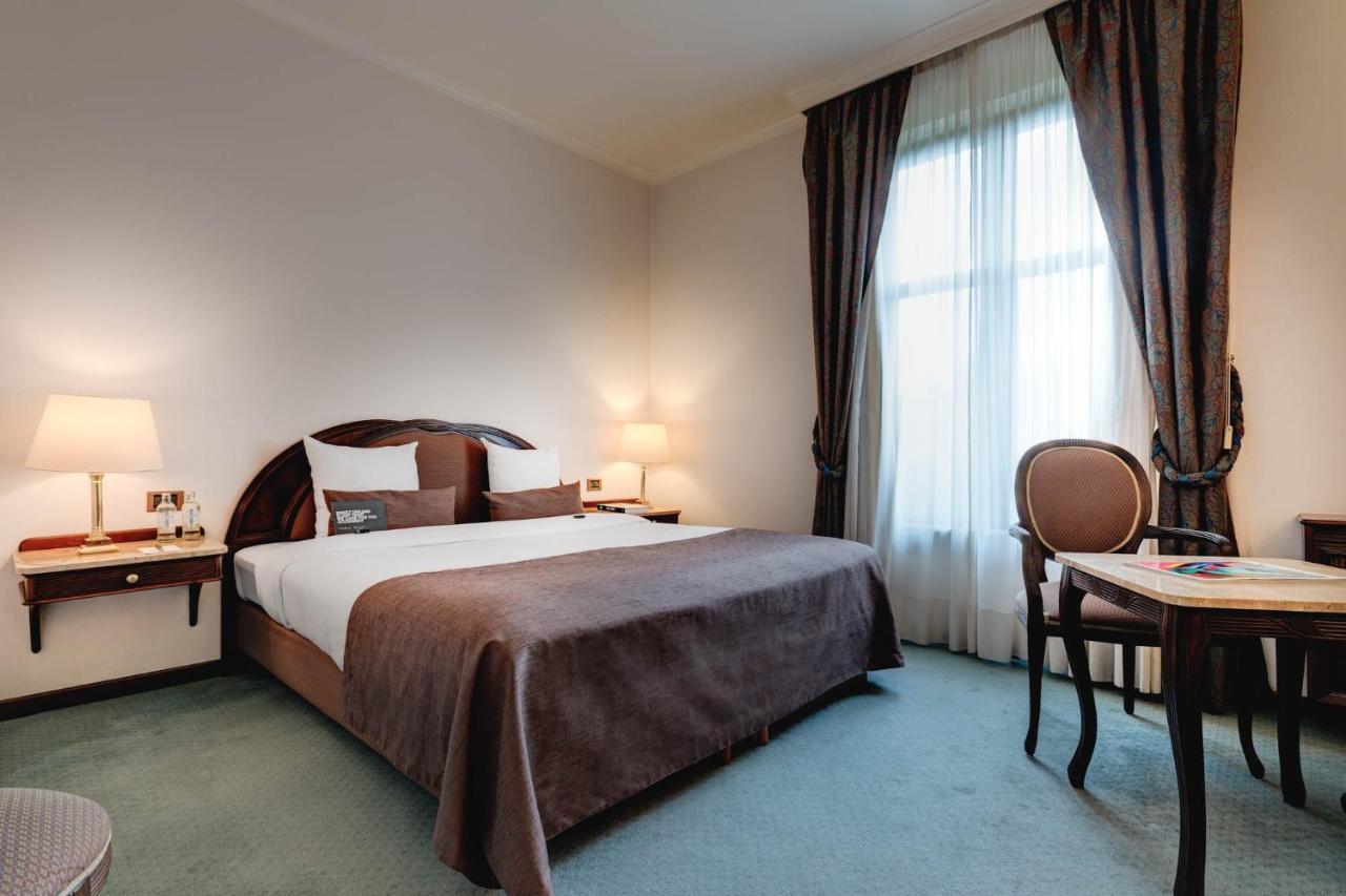 Hotel Kasteel Solhof Aartselaar Esterno foto